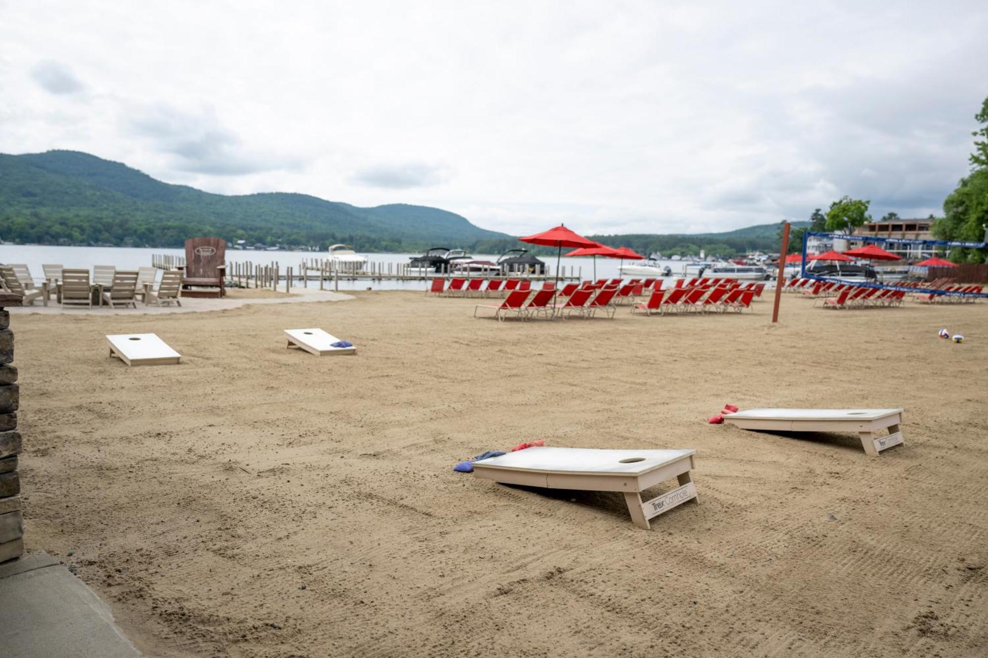Scotty'S Lakeside Resort Lake George Exterior photo
