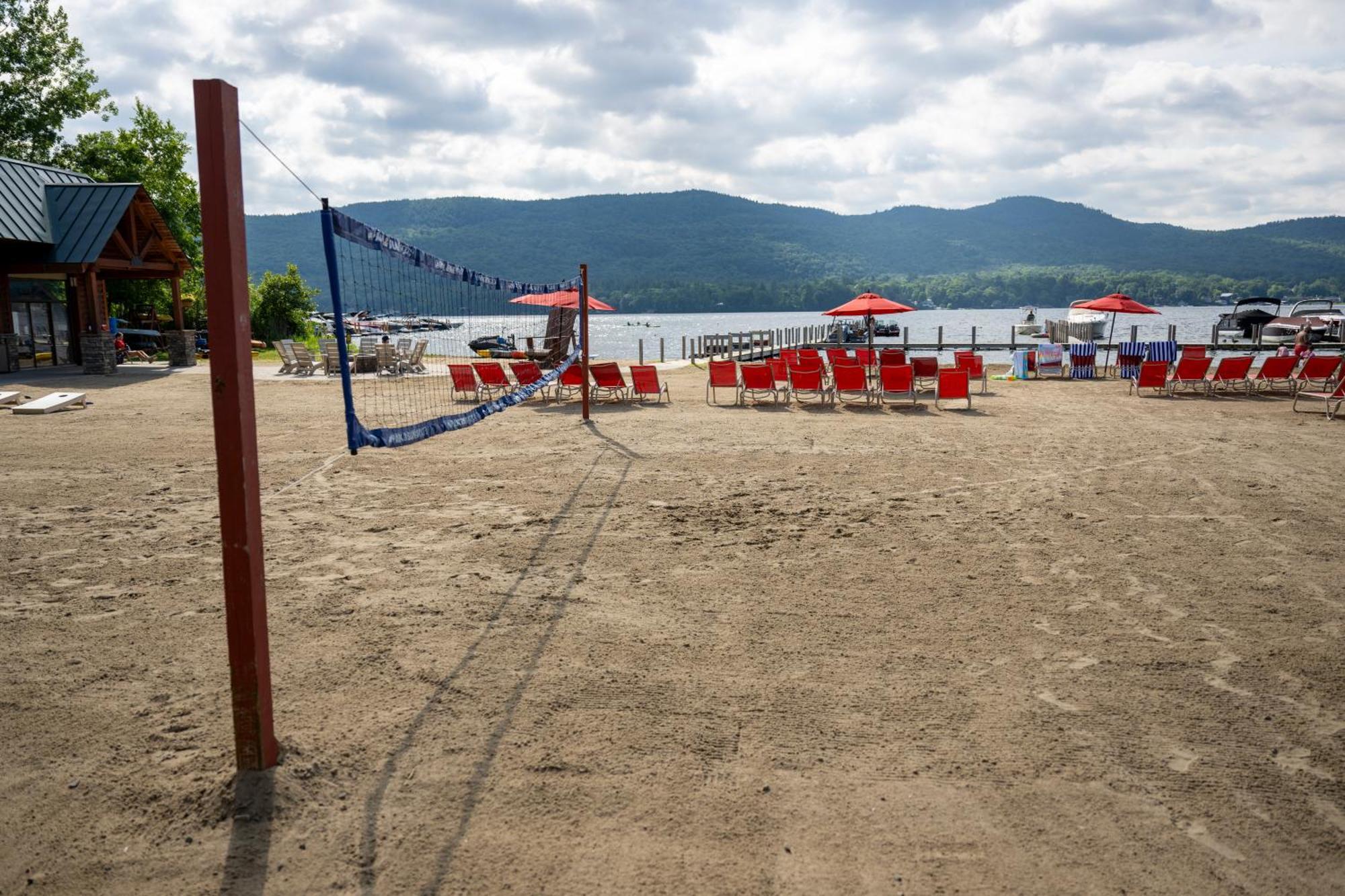 Scotty'S Lakeside Resort Lake George Exterior photo